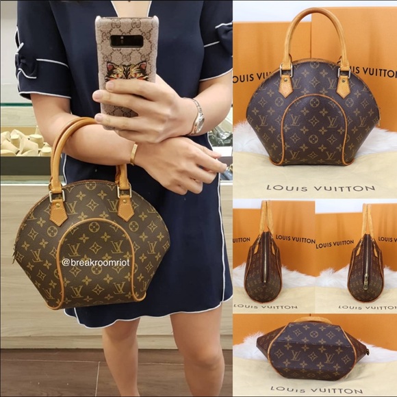 Louis Vuitton Handbags - 💎✨STUNNING✨💎 Satchel By Louis Vuitton